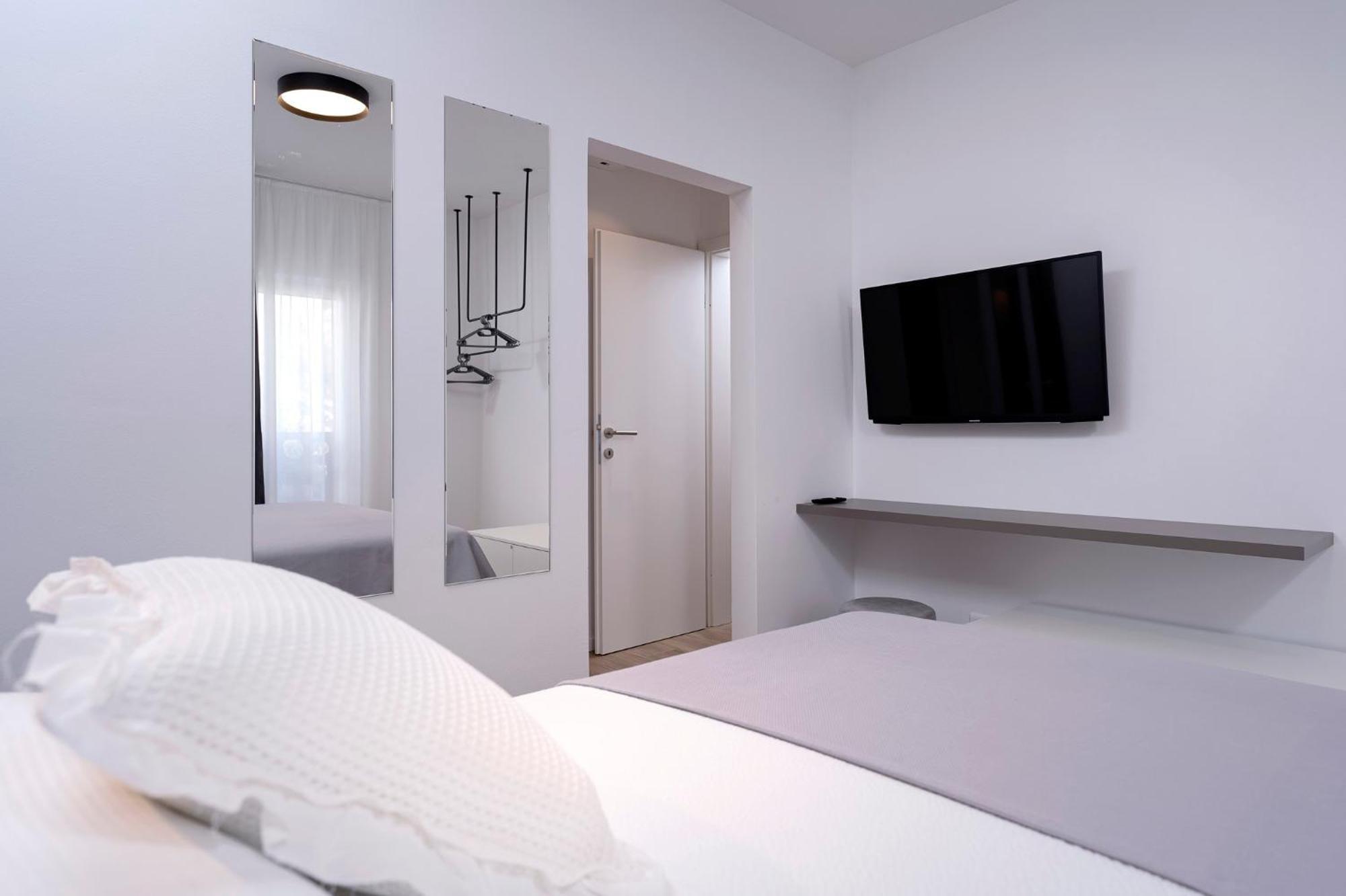 Modern, 2 Bedroom Apartment Hvar Town Exterior foto